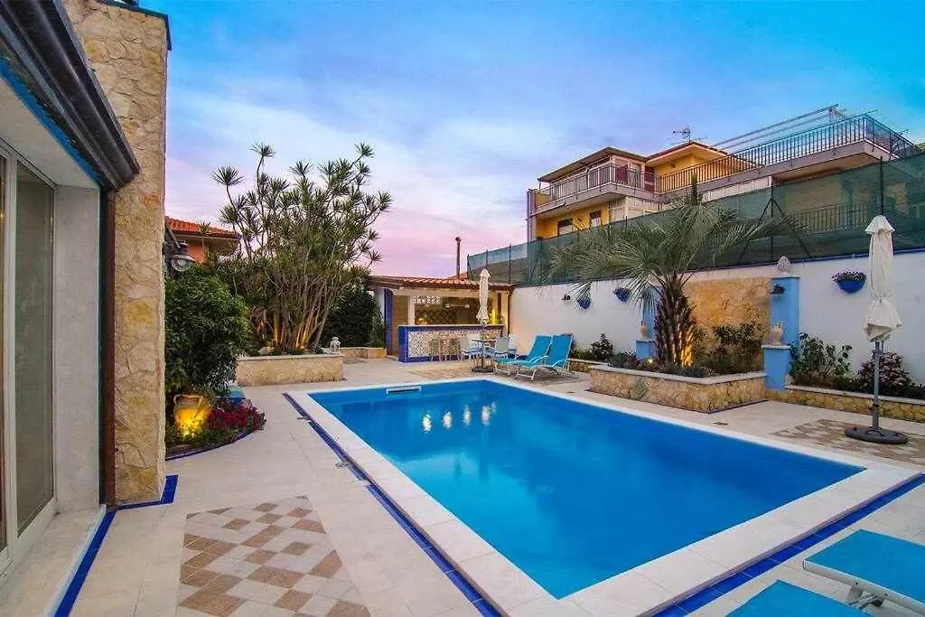 מסקלי Mediterranean Charm Villa Con Piscina Al Mare